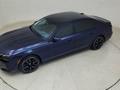 Used 2023 BMW i7 xDrive60 image 79