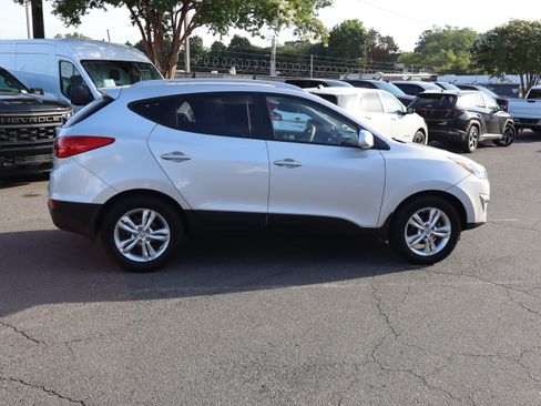 Used 2011 Hyundai Tucson GLS FWD image 23