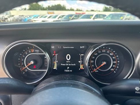Used 2022 Jeep Gladiator Sport AWD/4WD image 19