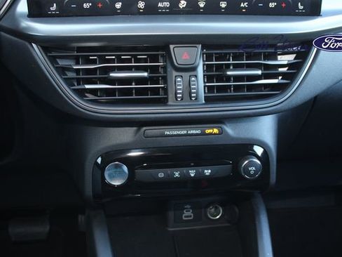 New 2025 Ford Escape SE image 13