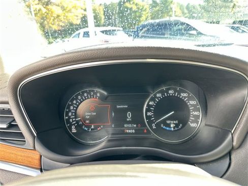 Used 2019 Lincoln MKC Select w/ Select Plus Package image 15