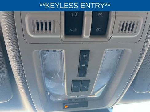 Used 2015 Cadillac SRX Premium image 9