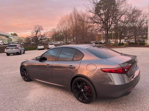 Used 2019 Alfa Romeo Giulia w/ Nero Edizione image 3