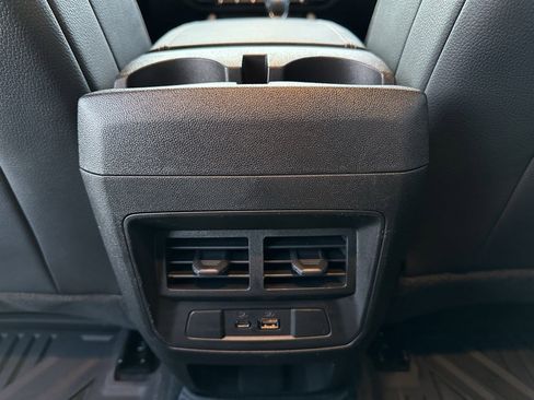 Used 2023 GMC Canyon Denali image 23