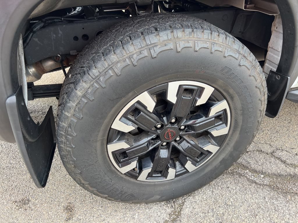 Used 2023 Nissan Frontier PRO-4X w/ Tow Package AWD/4WD image 11