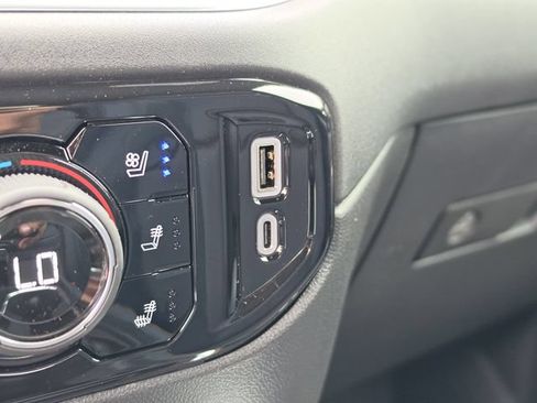 New 2026 Chevrolet Silverado 1500 High Country w/ Technology Package AWD/4WD image 28