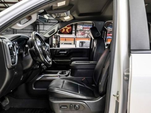 Used 2022 Chevrolet Silverado 3500 LT w/ Convenience Package image 6