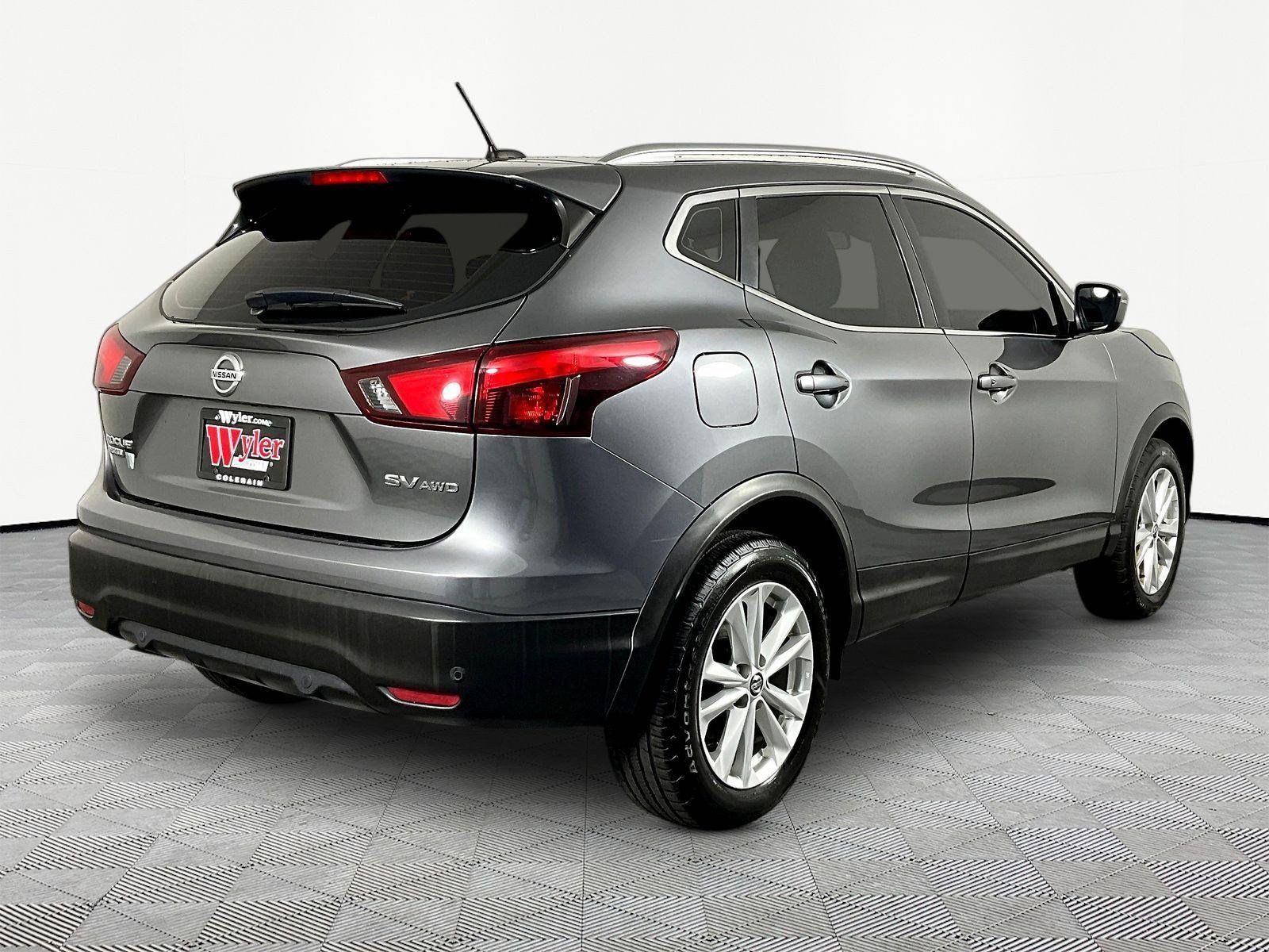 Used 2019 Nissan Rogue Sport SV AWD/4WD image 6