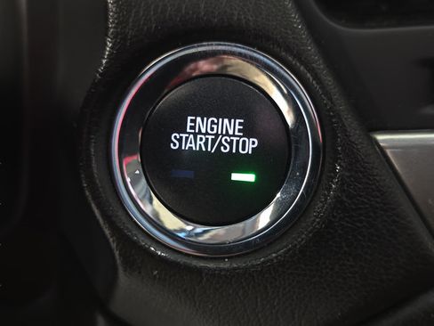 Used 2019 Chevrolet Suburban Premier AWD/4WD image 18