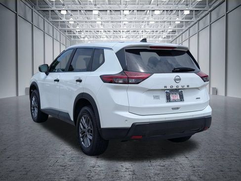 Used 2024 Nissan Rogue S AWD/4WD image 10