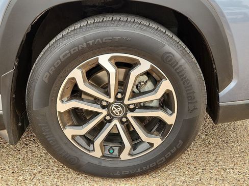 Used 2024 Toyota Corolla Cross AWD Hybrid image 7