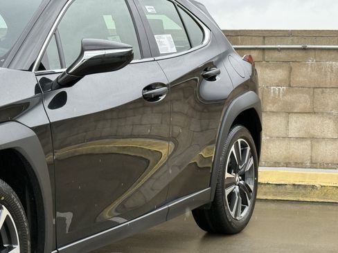 New 2025 Lexus UX 300h UX 300h image 8