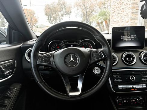 Used 2018 Mercedes-Benz CLA 250 image 26