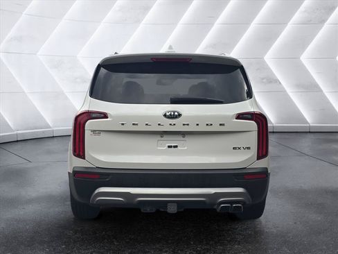 Used 2021 Kia Telluride EX w/ EX Premium Package FWD image 4