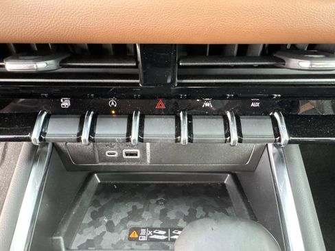 New 2026 GMC Canyon AT4 w/ AT4 Premium Package image 31