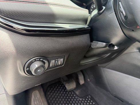 Used 2025 Jeep Compass Trailhawk AWD/4WD image 23