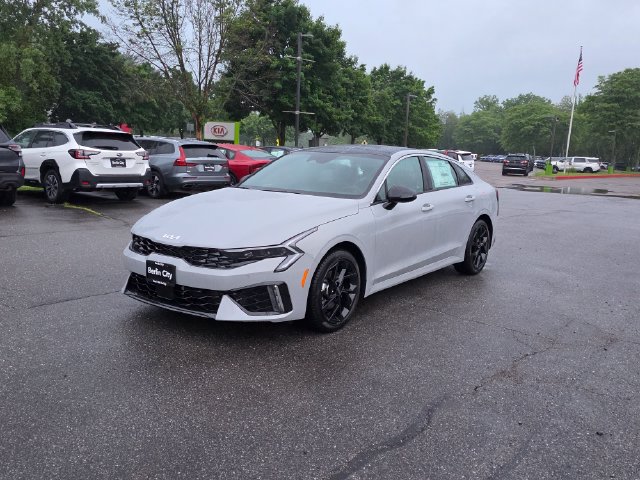 New 2026 Kia K5 GT-Line w/ GT-Line Premium Package FWD image 3