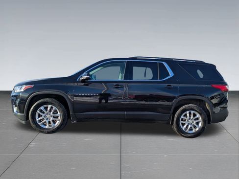 Used 2021 Chevrolet Traverse LT image 3