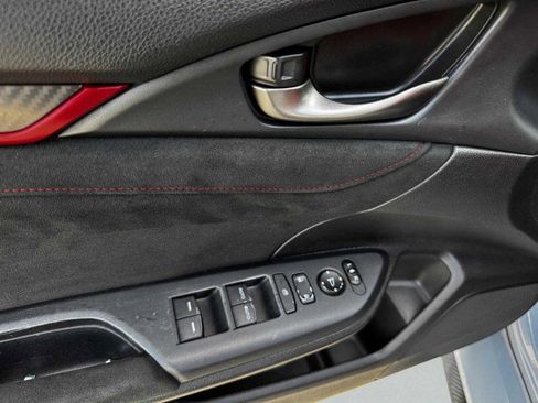 Used 2019 Honda Civic Type R image 26
