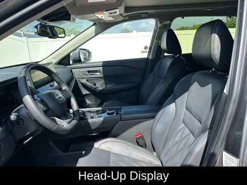 Used 2026 Nissan Rogue Platinum w/ Platinum Premium Package AWD/4WD image 13