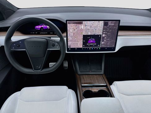 Used 2023 Tesla Model X AWD/4WD image 14
