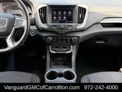 Used 2024 GMC Terrain SLE AWD/4WD image 13