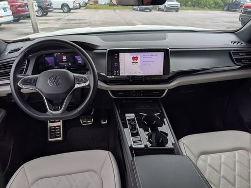 Used 2024 Volkswagen Atlas Cross Sport SEL Premium R-Line AWD/4WD image 31
