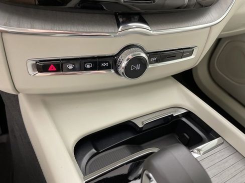 New 2024 Volvo XC60 T8 Plus w/ Protection Package Premier image 34