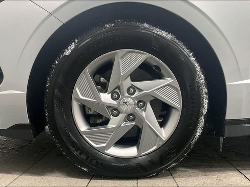 Certified 2025 Hyundai Sonata SE image 14