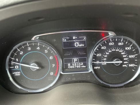 Used 2017 Subaru Forester 2.5i Premium AWD/4WD image 10