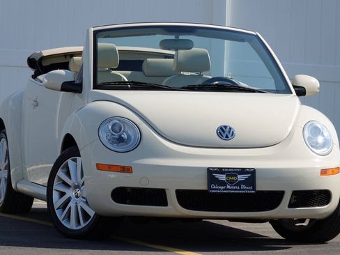 Used 2008 Volkswagen Beetle SE FWD image 36