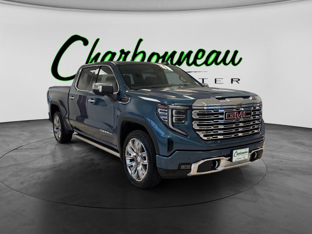 Used 2024 GMC Sierra 1500 Denali w/ Denali Reserve Package AWD/4WD image 7