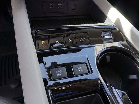 Used 2025 Nissan Murano SL image 18