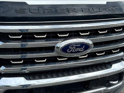 Used 2024 Ford F250 King Ranch w/ Chrome Package AWD/4WD image 24