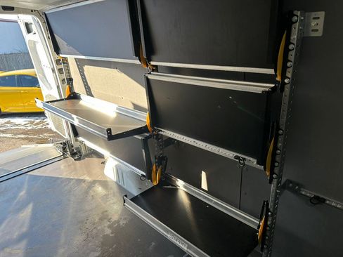 Used 2022 Mercedes-Benz Sprinter 2500 image 32