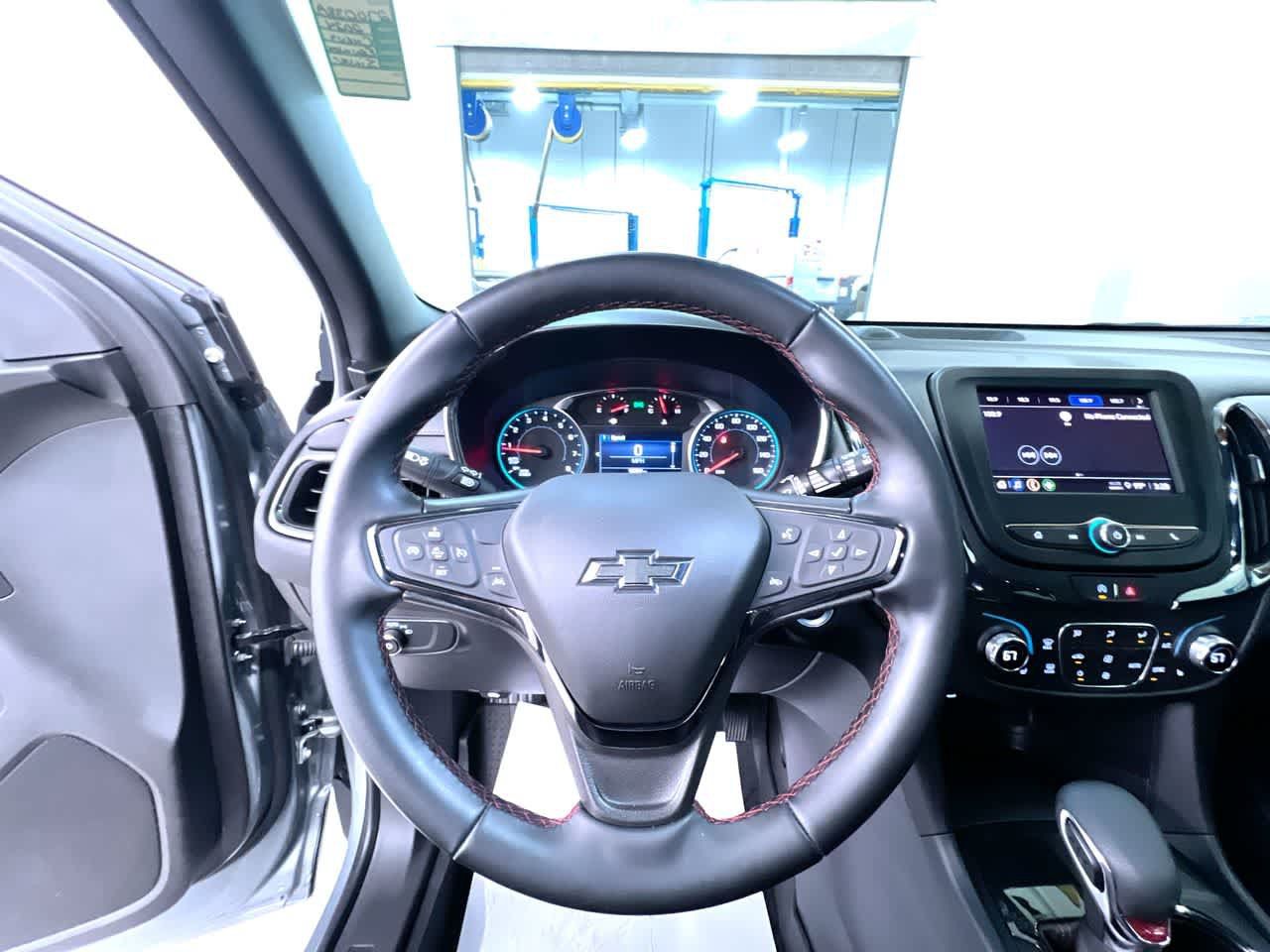 Used 2024 Chevrolet Equinox RS w/ LPO, Floor Liner Package FWD image 15