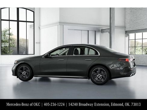 Used 2025 Mercedes-Benz E 350 Sedan image 32