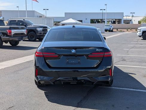 Used 2026 BMW 530i w/ M Sport Package image 6