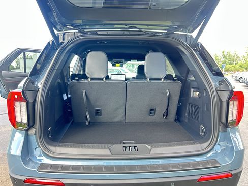 New 2026 Ford Explorer ST-Line w/ ST-Line Street Pack RWD image 20