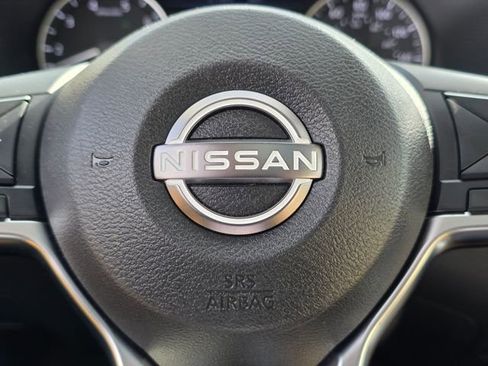 Used 2024 Nissan Sentra SV w/ SV Premium Package image 23