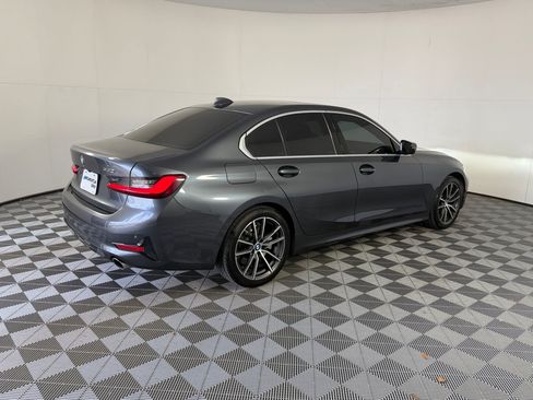 Used 2020 BMW 330i Sedan w/ Convenience Package RWD image 9
