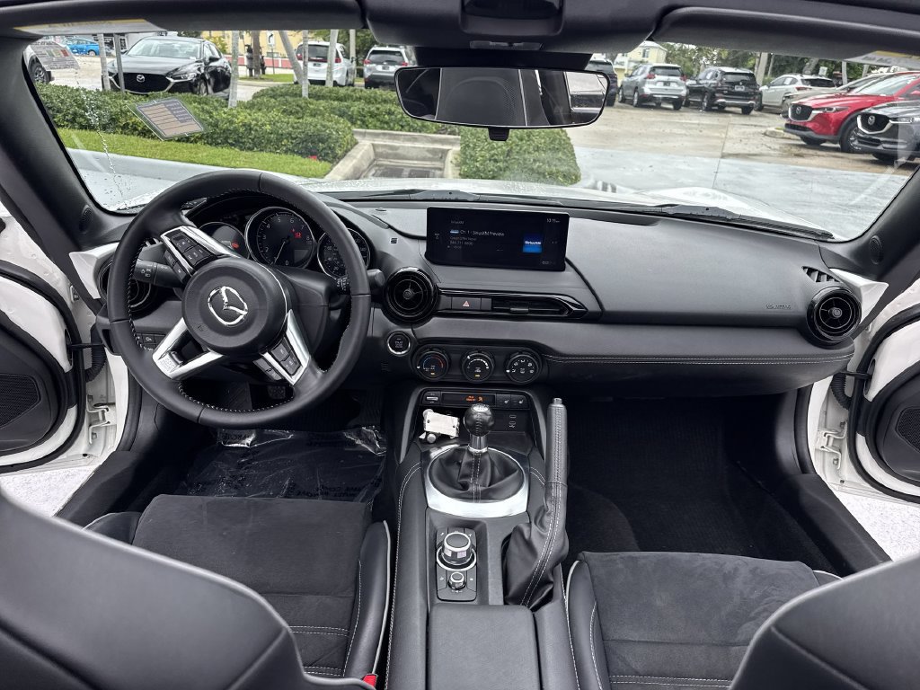 Used 2024 MAZDA MX-5 Miata RF Club w/ Weather Package RWD image 34