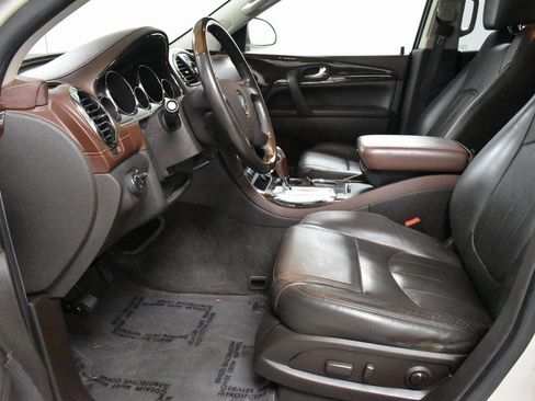 Used 2014 Buick Enclave Leather image 12