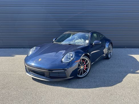 Certified 2020 Porsche 911 Carrera 4S image 1