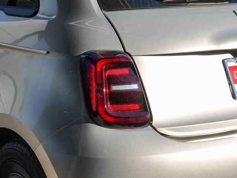 New 2025 FIAT 500 e image 7