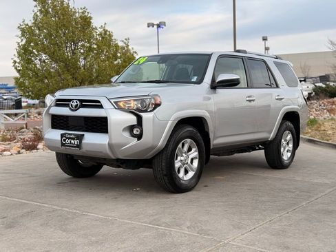 Used 2024 Toyota 4Runner SR5 image 3
