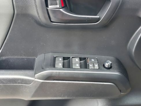 Used 2023 Toyota Tacoma SR image 31