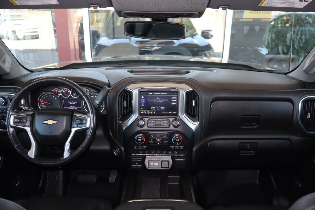 Used 2021 Chevrolet Silverado 1500 LTZ AWD/4WD image 36