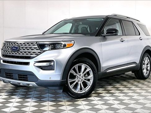 Used 2021 Ford Explorer Limited w/ Equipment Group 301A image 2