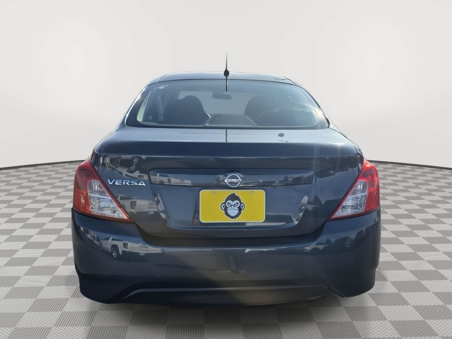 Used 2017 Nissan Versa S FWD image 5